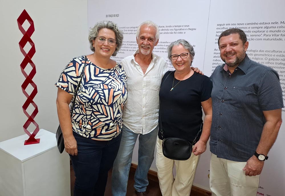 Carla Rezende, o escultor Vilar, Valéria Falchetto e Joel Rangel