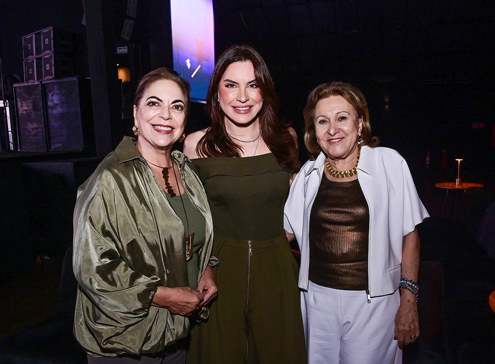 Letícia Pernambuco, Debora Veronez e Carlota Gottardi