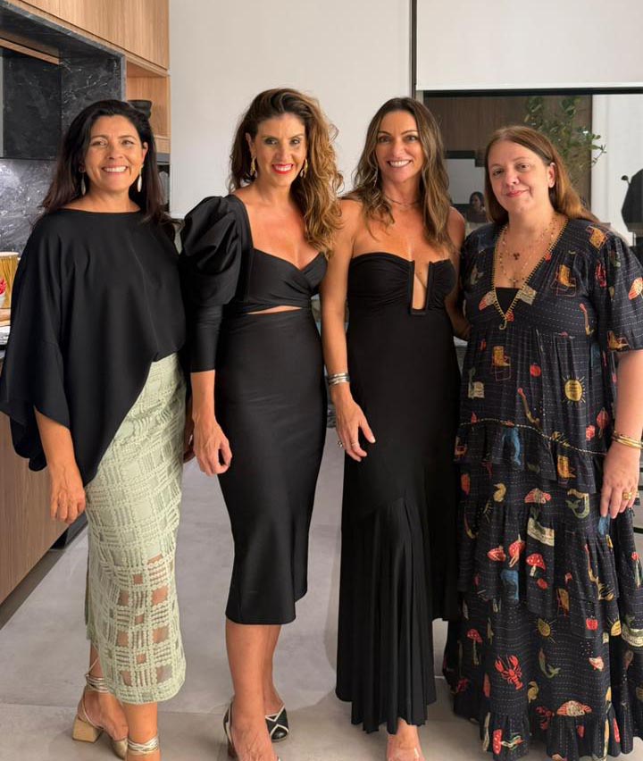 Taiza Ammar, Lara Brotas, Letícia Finamore e Adrianna eu