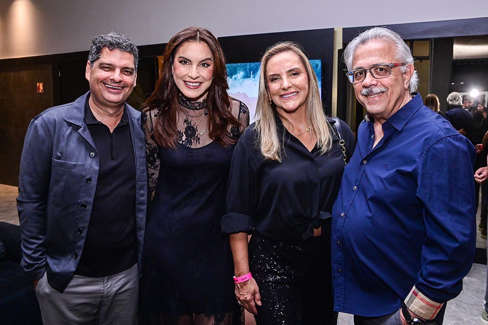 Patrick Ribeiro e Débora Veronez com Shirley e Ariosto Santos