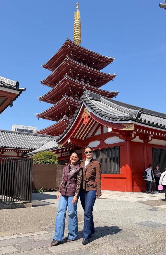 Ary Torezani e Amanda Guerreiro, no Templo Senso-ji,localizado em Asakusa, que é o mais antigo e icônico de Tóquio, fundado em 645 d.C.