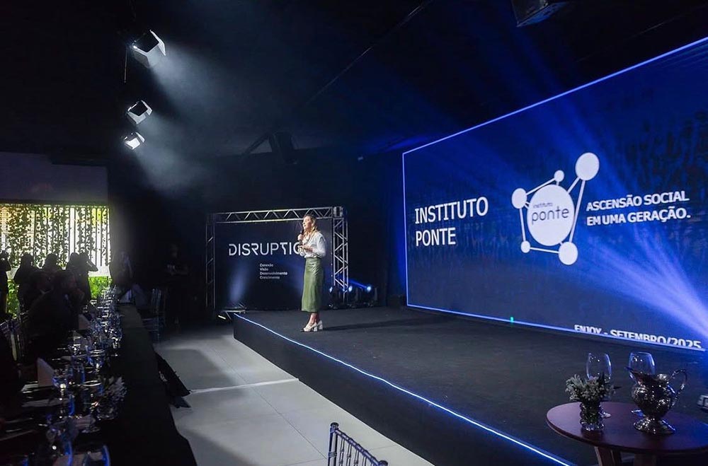 Palestra com audio visual da Selektor