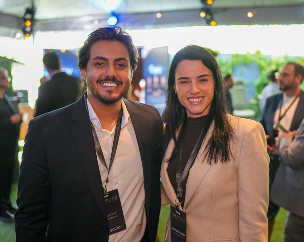 Yago Santos e Tamiris Giacomin
