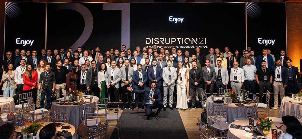Foto de todos os participantes da Disruption 21