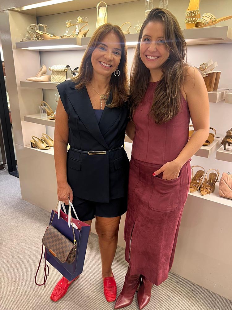 Raquel Veltem e Brenda Riva