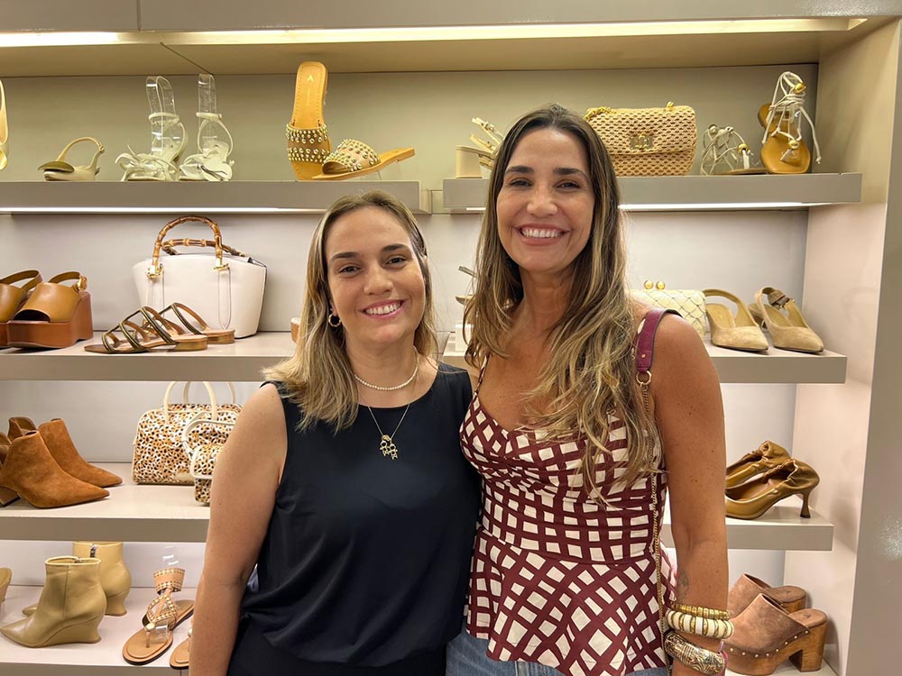 Camila e Priscila Ferrucci - as donas da marca. Elas são a terceira geração. A fábrica fará 80 anos ano que vem. O avô delas fundou a Fábrica localizada em Jaú, São Paulo