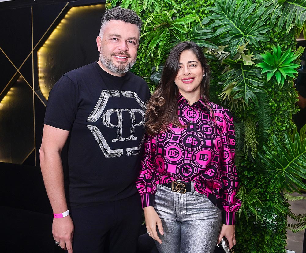 Johnathan Alves e Sauana