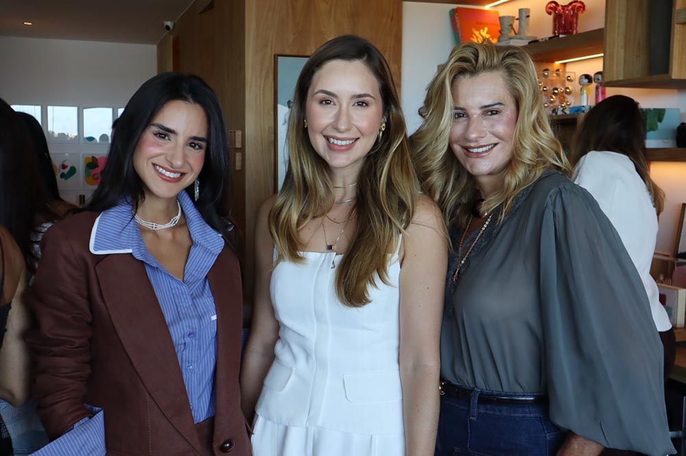 Barbara Louise, Maria Cecilia, Sibele Simão