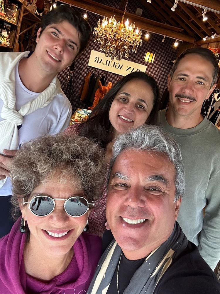 Ivan Aguilar, Brunella Bumachar, DJ Ávila, Thaiz Cerqueira e Gabriel Klein