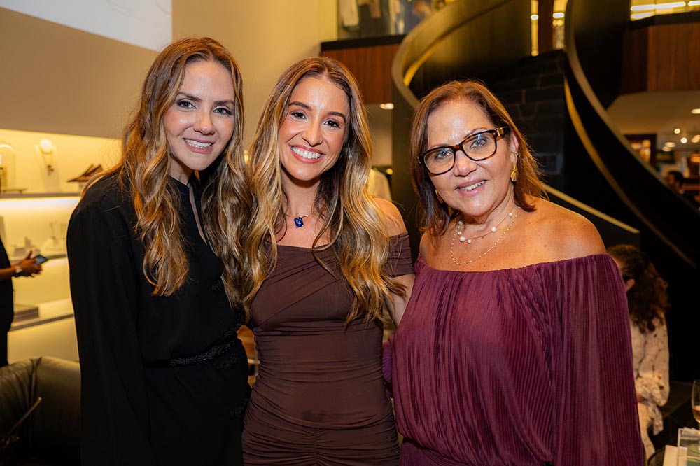 Danielle Coutinho, Thais Paste e Marluci Eiras