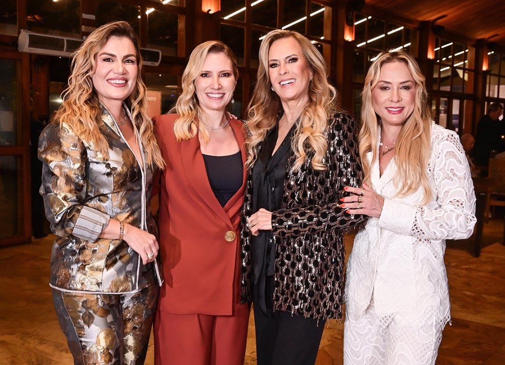 Priscila Passamani, Eduarda Buaiz, Helo Pinheiro, Mabia Carneiro