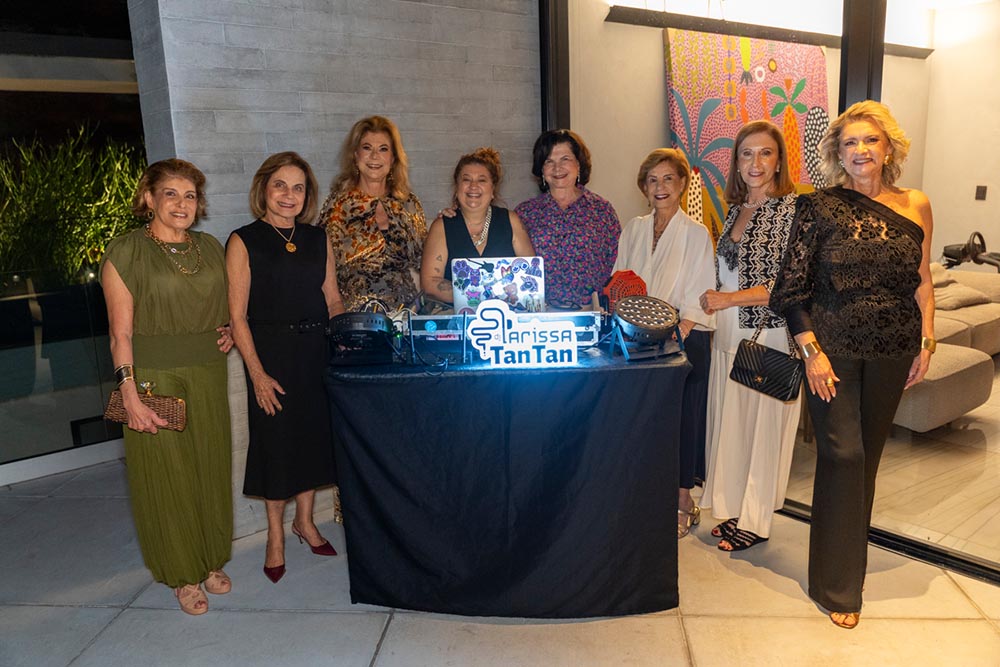 Aniversário de Valeria com a música de Larissa Tantan