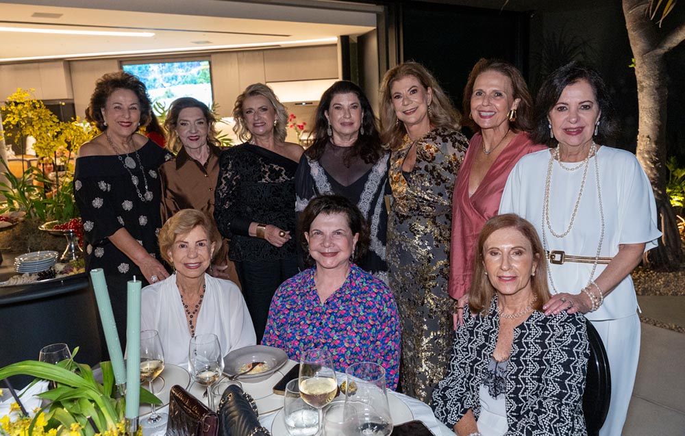 Valeria Lattufe e amigas