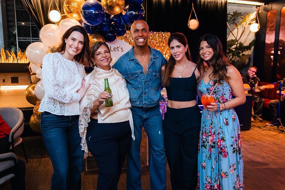 Maíra Catanzaro, Rosemary Garcia, Roberto Nunes, Bruna Pacheco e Amanda Martins