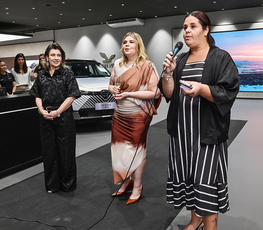 Juliana Brás, Fernanda Prates e Roberta Lacerda