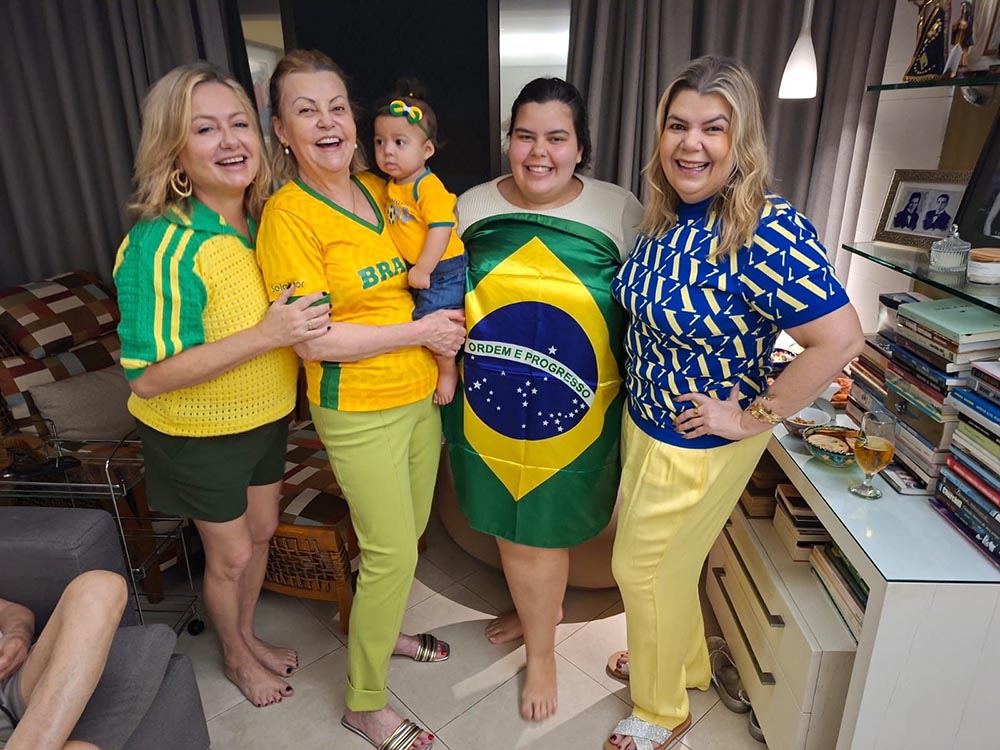 Os Prates, Maria Cecília, Carmen com Maria Antonella, Clara e Fernanda