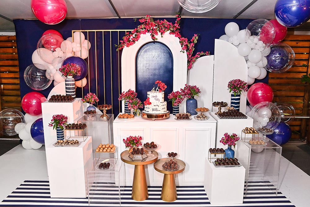 Mesa de doces by Tironi e o bolo Di Maria