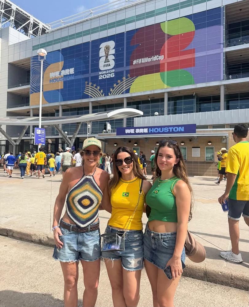 Amanda Vieira, Andréia Limonge e sua filha Isabella