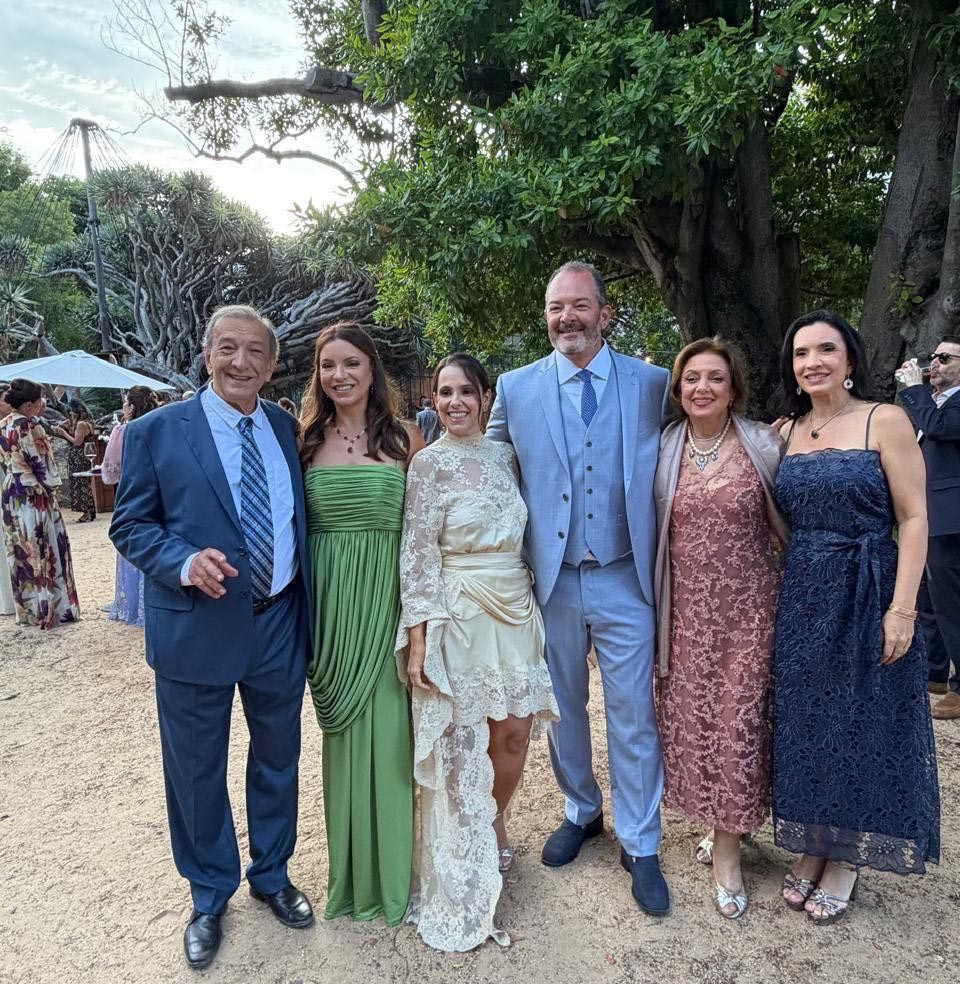 Ana Paula e Márcio Brotto Barros ladeados pelos familiares Carlos Augusto , Patrícia , Vera e Ana Cristina